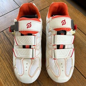 PELOTON Cycling Shoes (8/39)